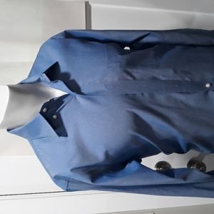Berkley Jensen blue cotton dress shirt. NWOT. Medium